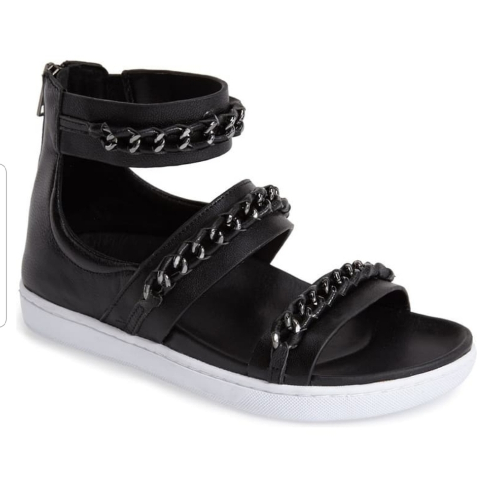 Atelje 71 leather flat sandals with chain detailin